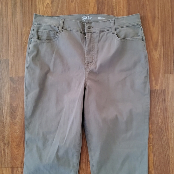 Style & Co. Tummy-Control Slim-Leg Jeans 14 New - Picture 2 of 8